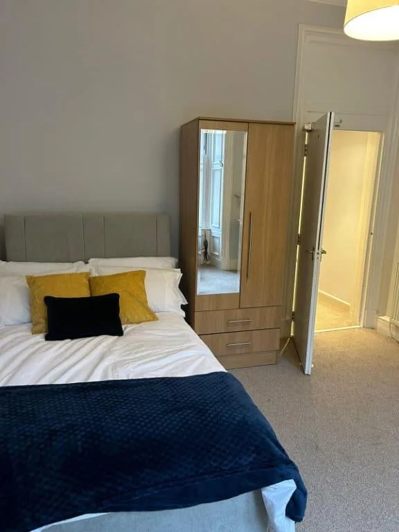 3 bedroom flat for rent