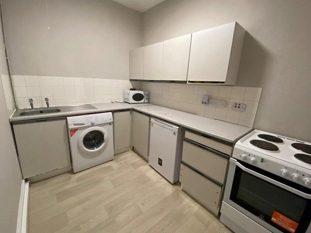 3 bedroom flat for rent