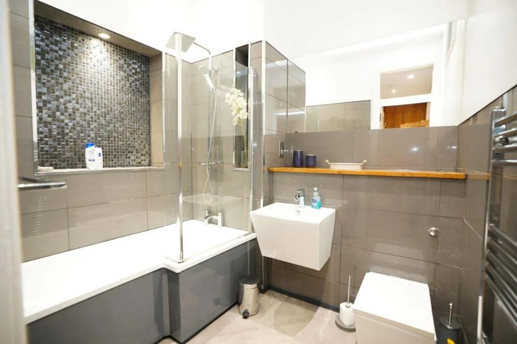 3 bedroom flat for rent