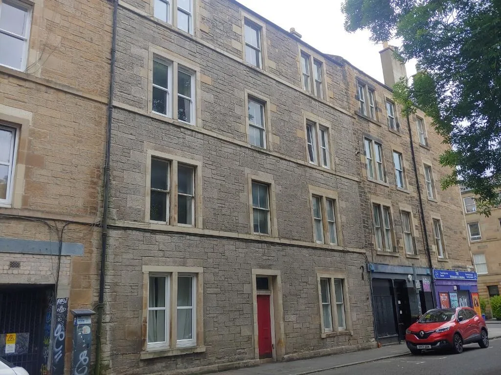 3 bedroom flat for rent