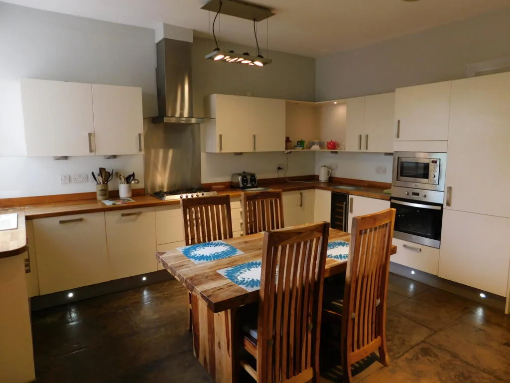 4 bedroom flat for rent