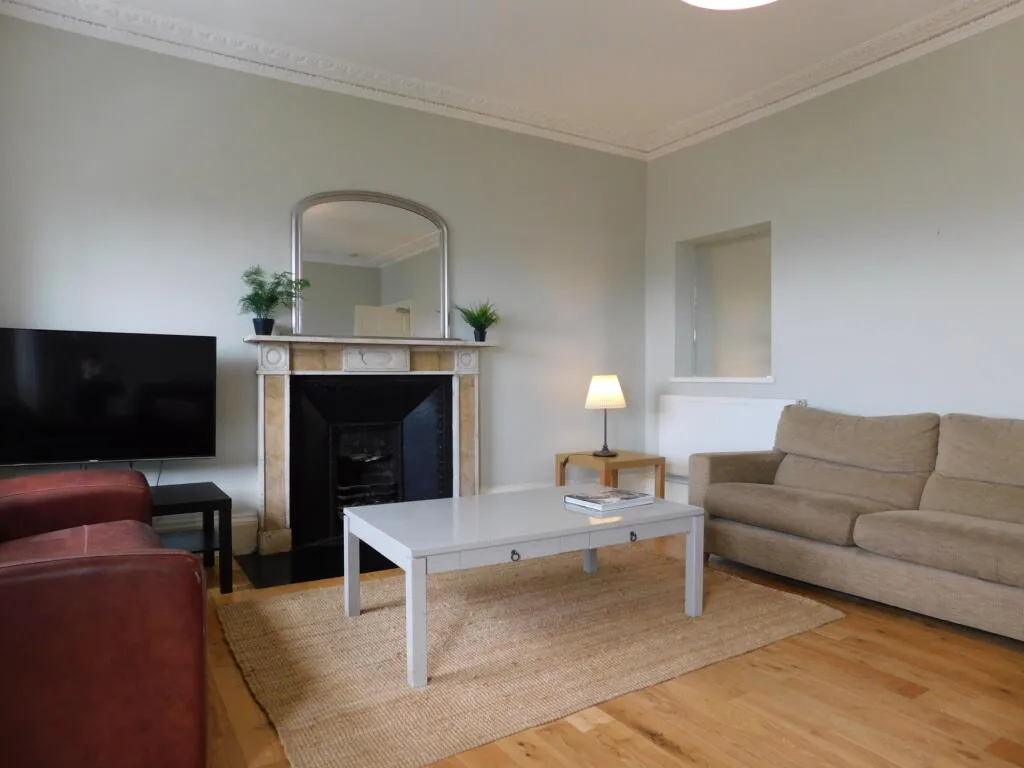 4 bedroom flat for rent