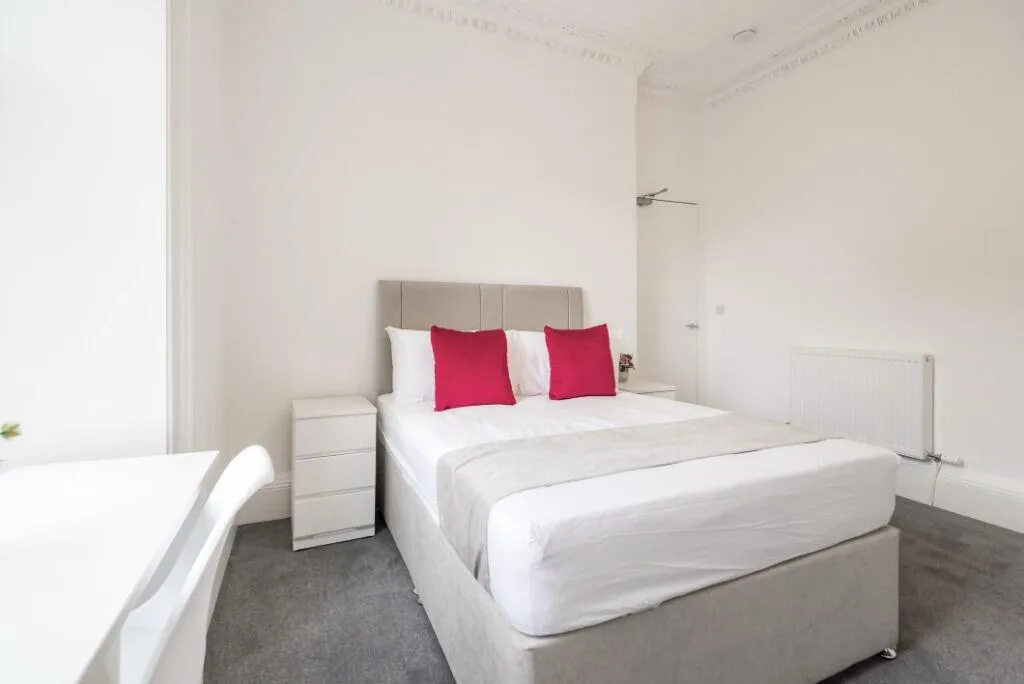 3 bedroom flat for rent
