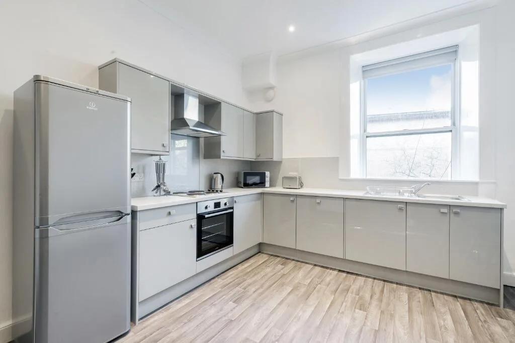 3 bedroom flat for rent