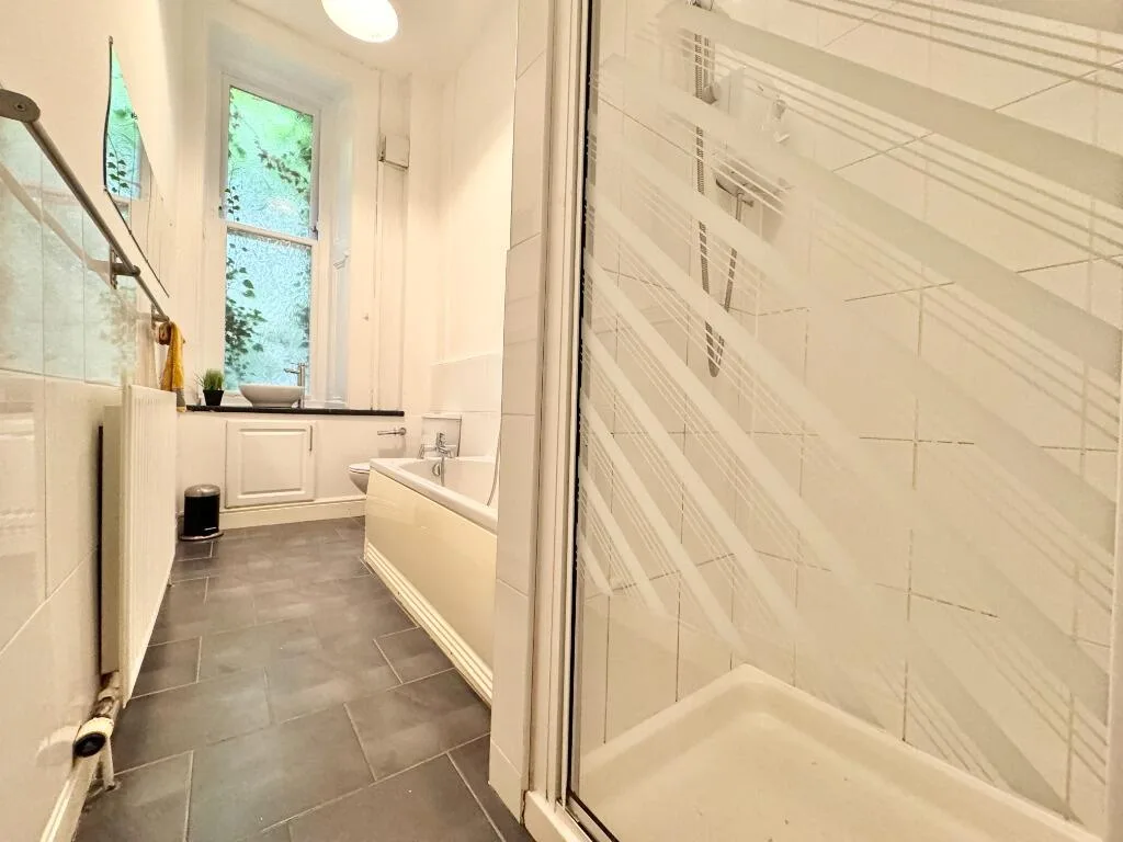 4 bedroom flat for rent
