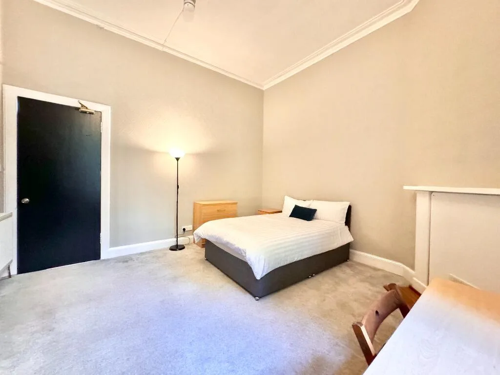 4 bedroom flat for rent