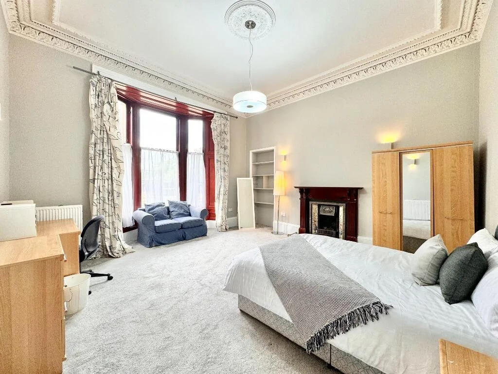4 bedroom flat for rent