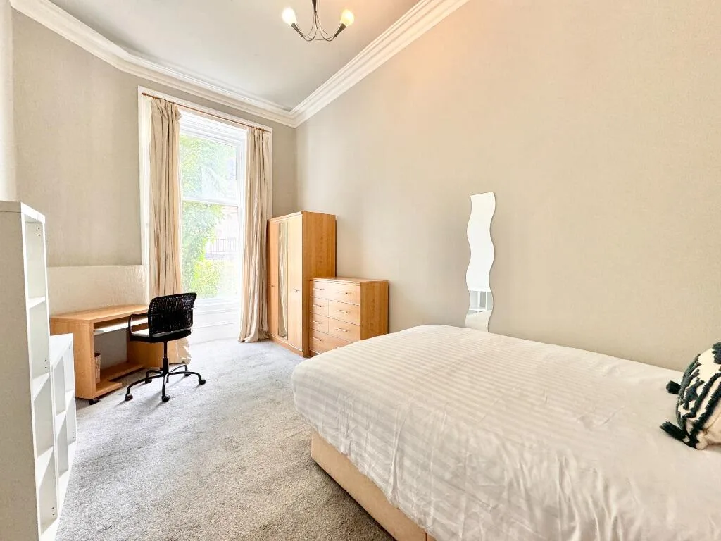4 bedroom flat for rent