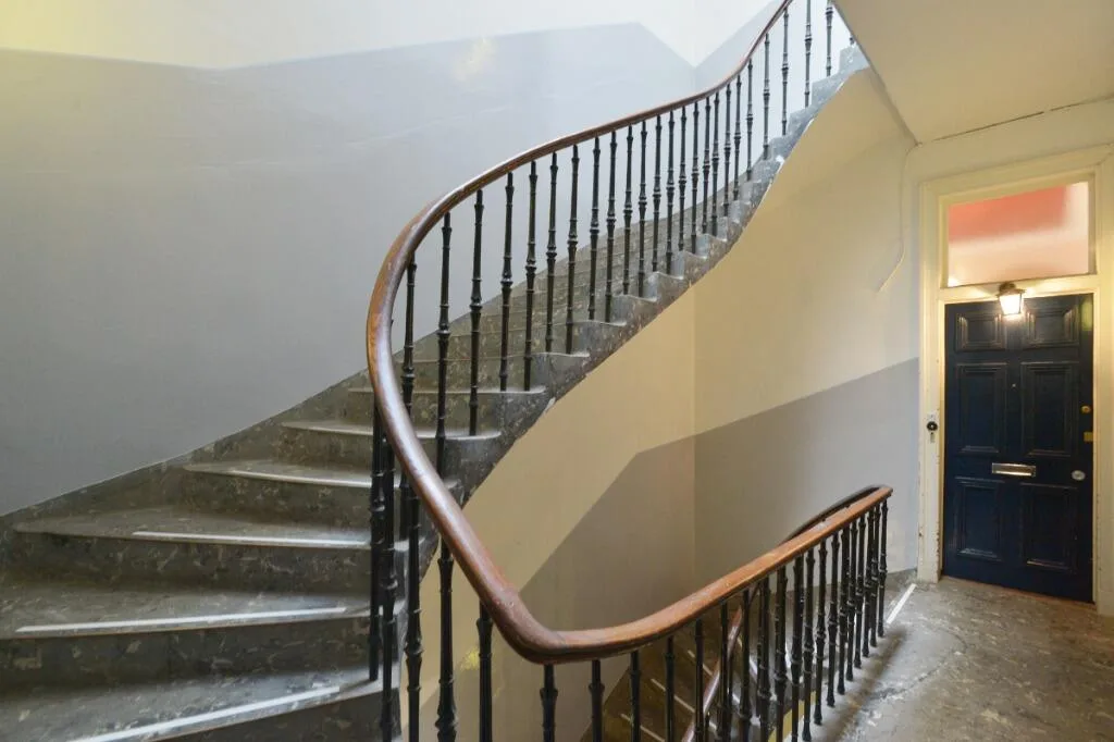 5 bedroom flat for rent