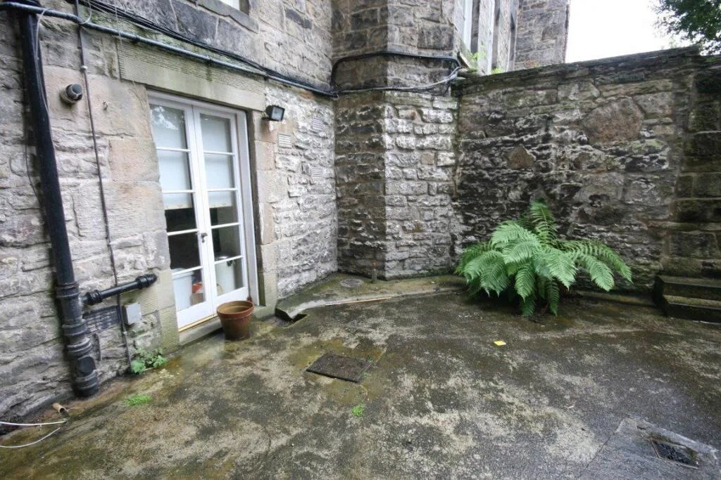 4 bedroom flat for rent