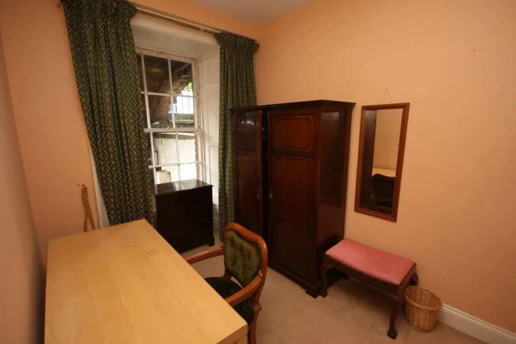 4 bedroom flat for rent