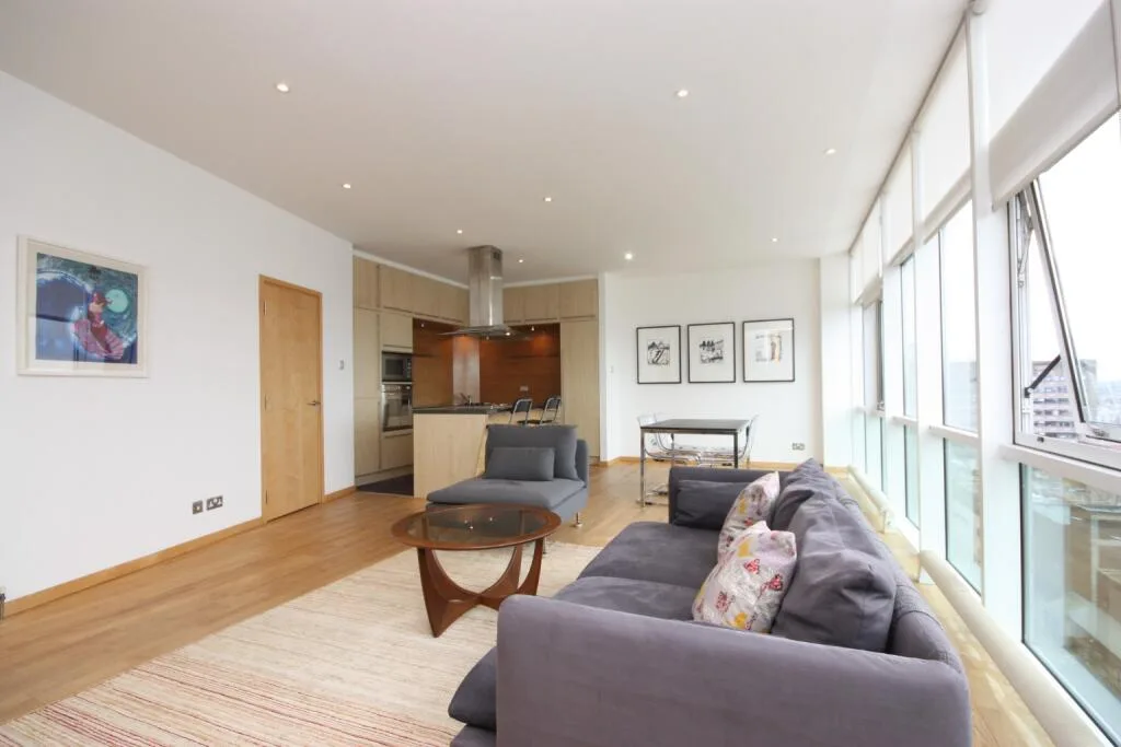 2 bedroom flat for rent