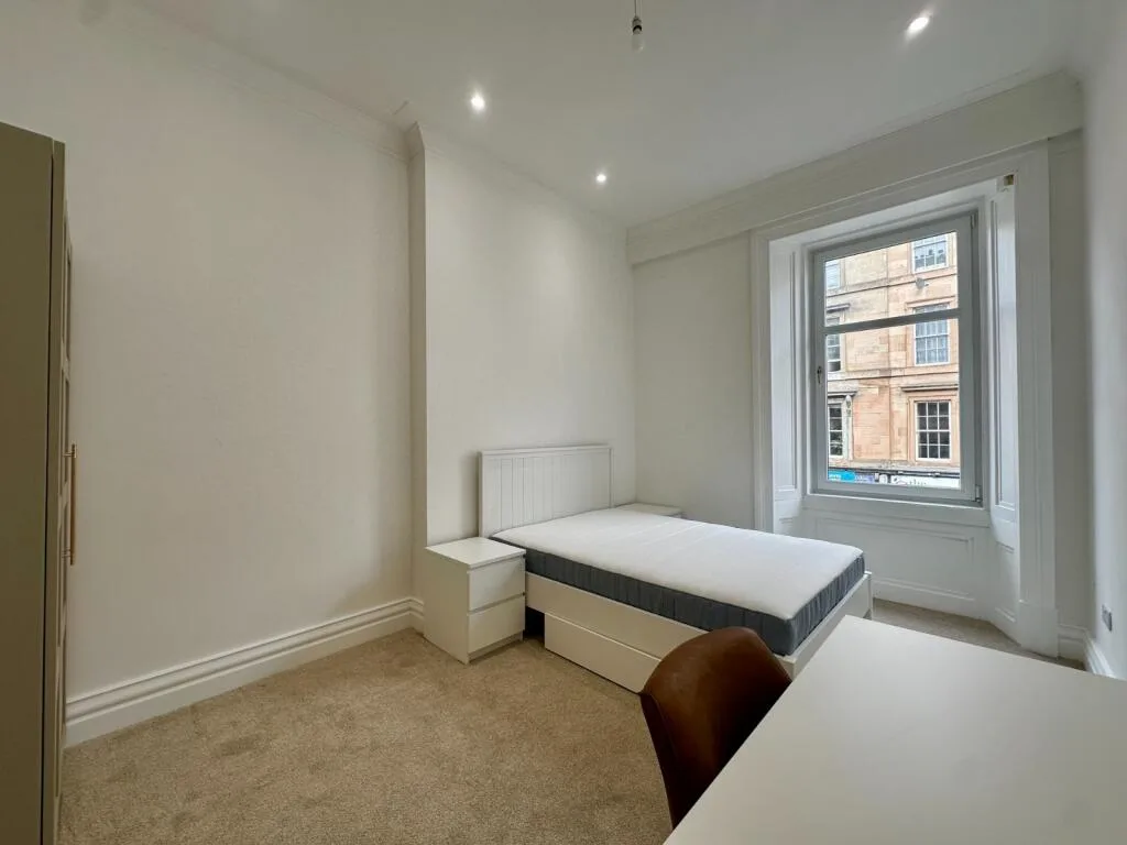 3 bedroom flat for rent