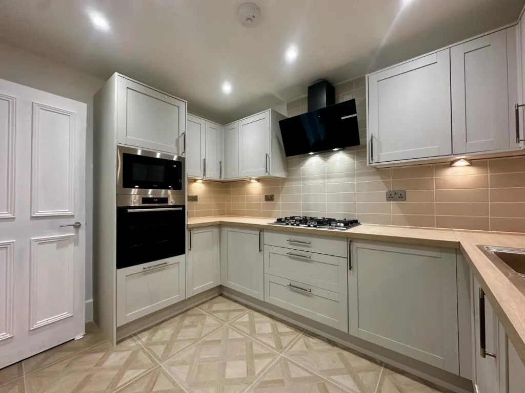 3 bedroom flat for rent