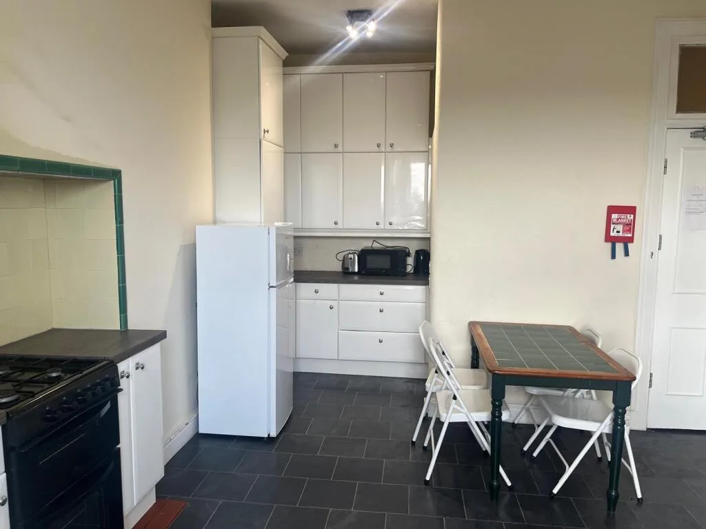 4 bedroom apartment for rent