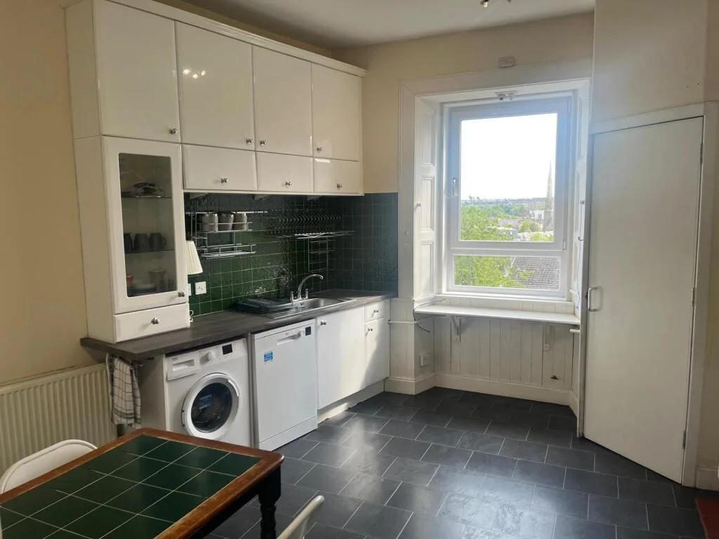 4 bedroom apartment for rent