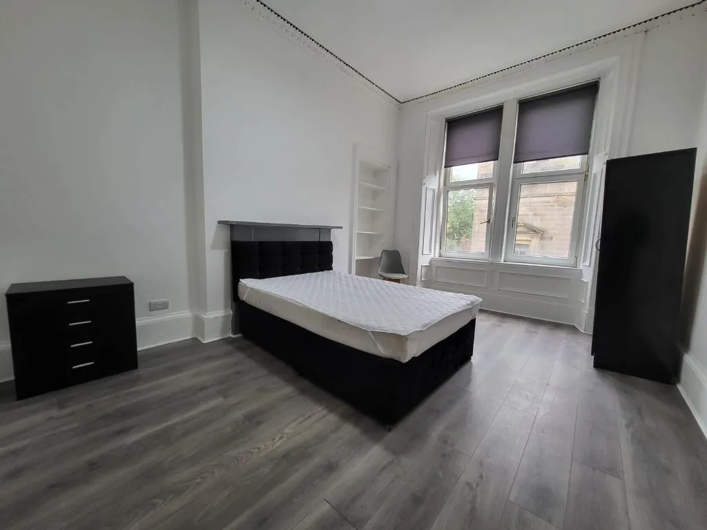 4 bedroom flat for rent