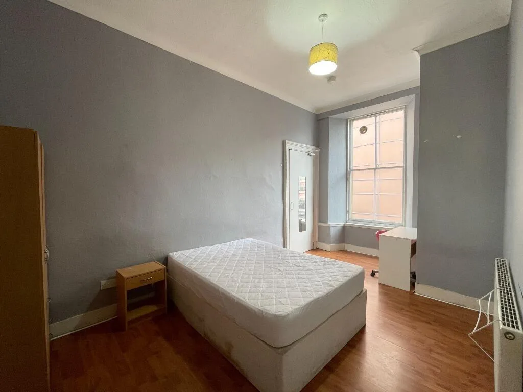 4 bedroom flat for rent