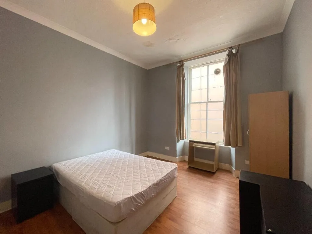 4 bedroom flat for rent