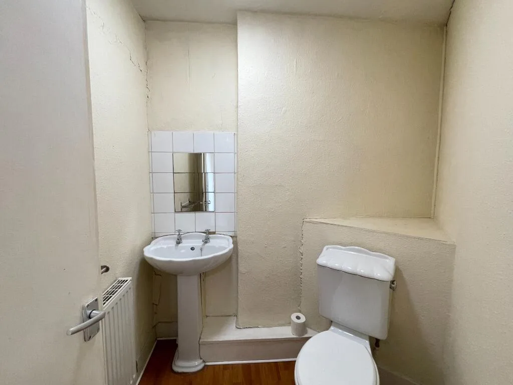 4 bedroom flat for rent