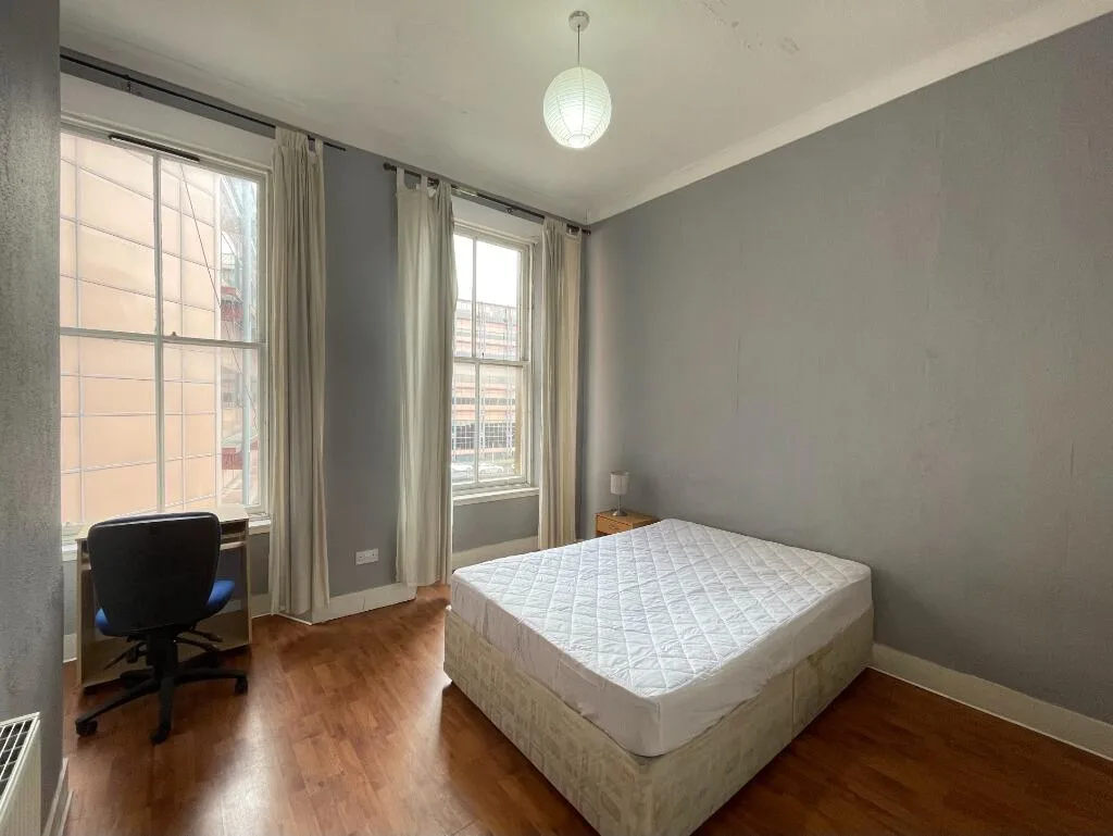 4 bedroom flat for rent