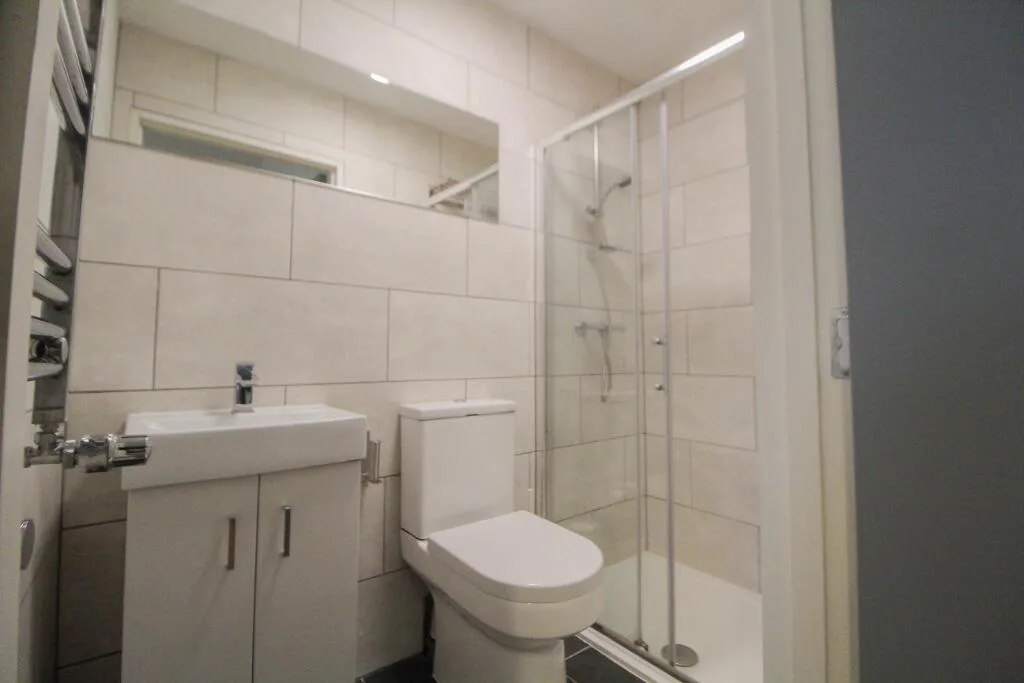 4 bedroom flat for rent
