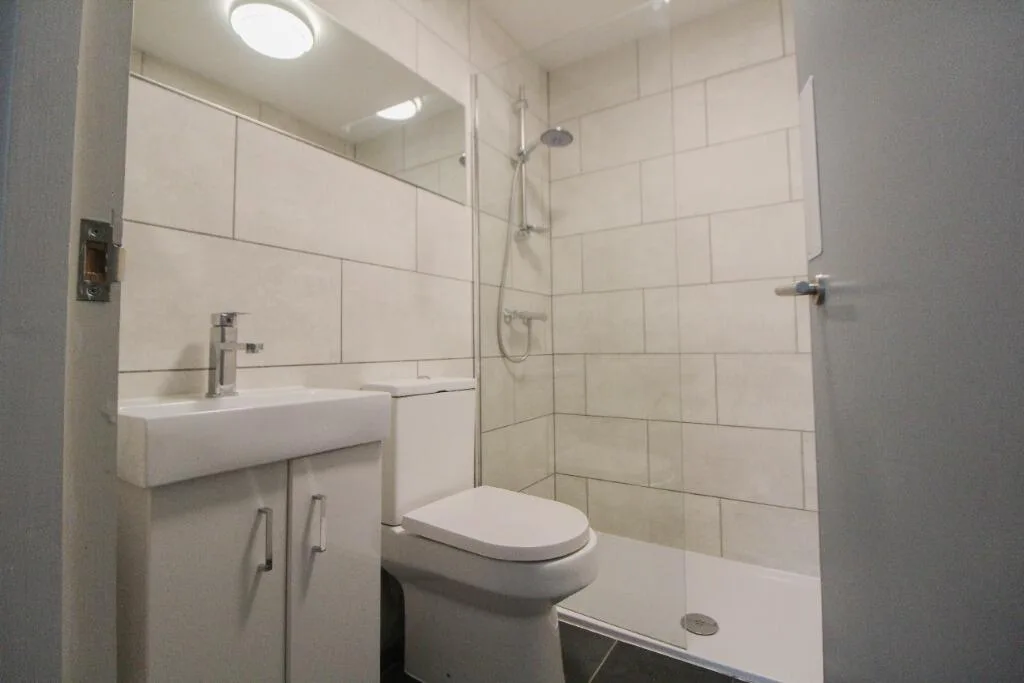 4 bedroom flat for rent