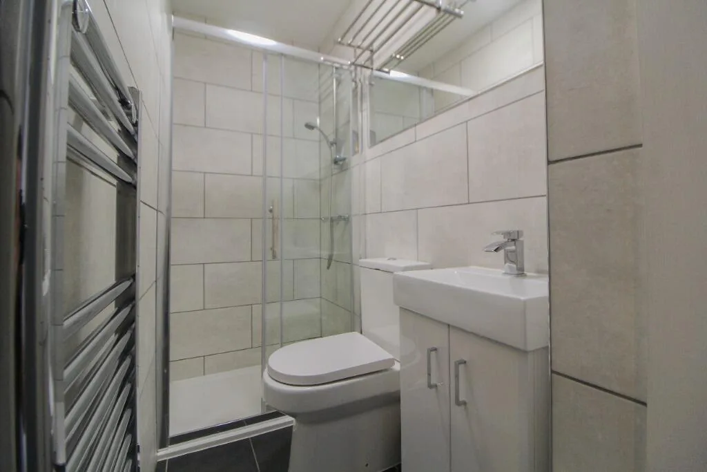 4 bedroom flat for rent