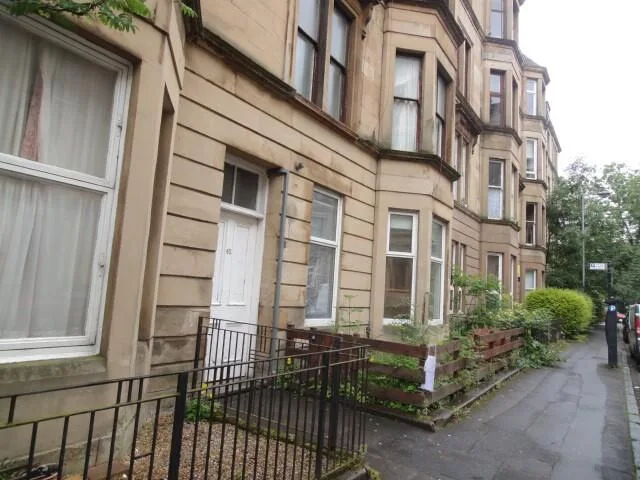 4 bedroom ground floor flat for rent