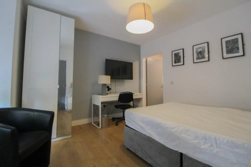 4 bedroom flat for rent