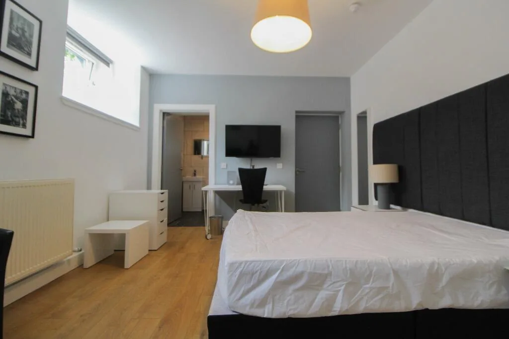 4 bedroom flat for rent