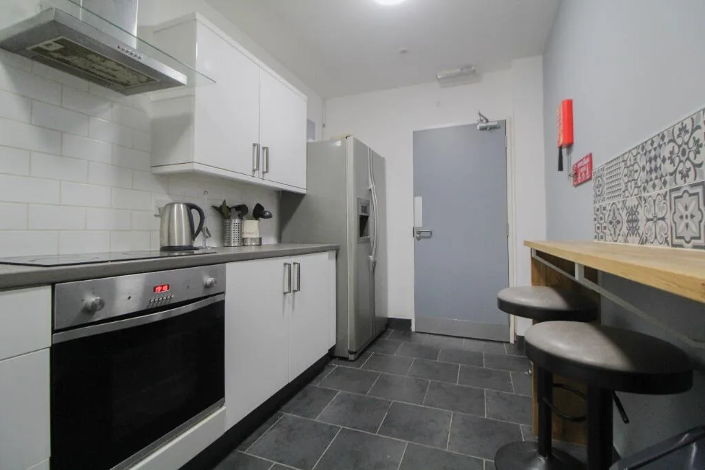 4 bedroom flat for rent