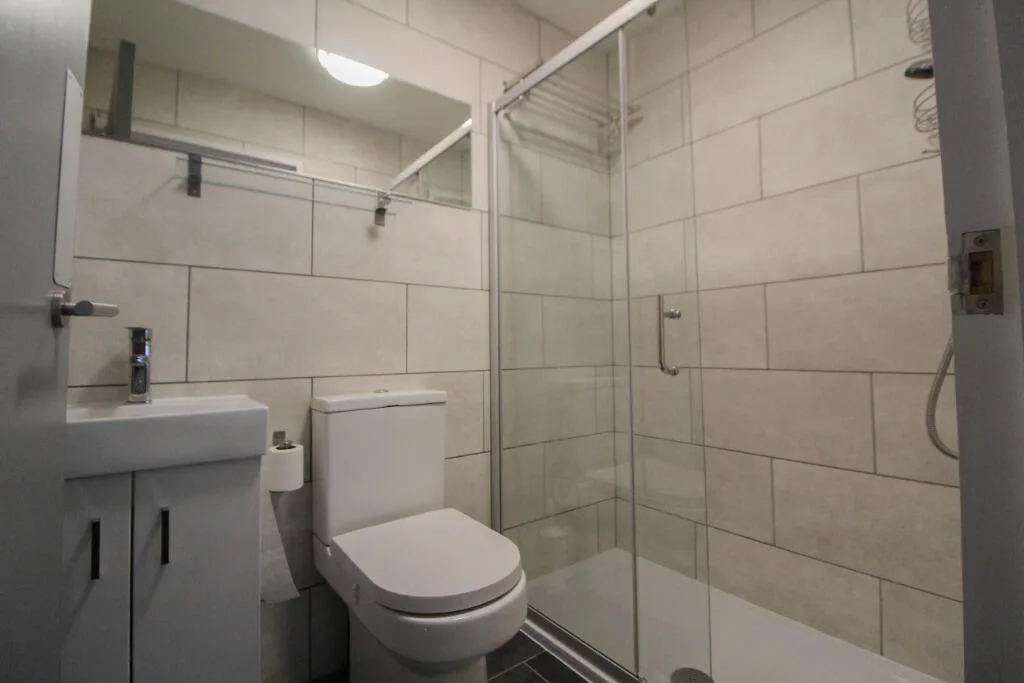 4 bedroom flat for rent