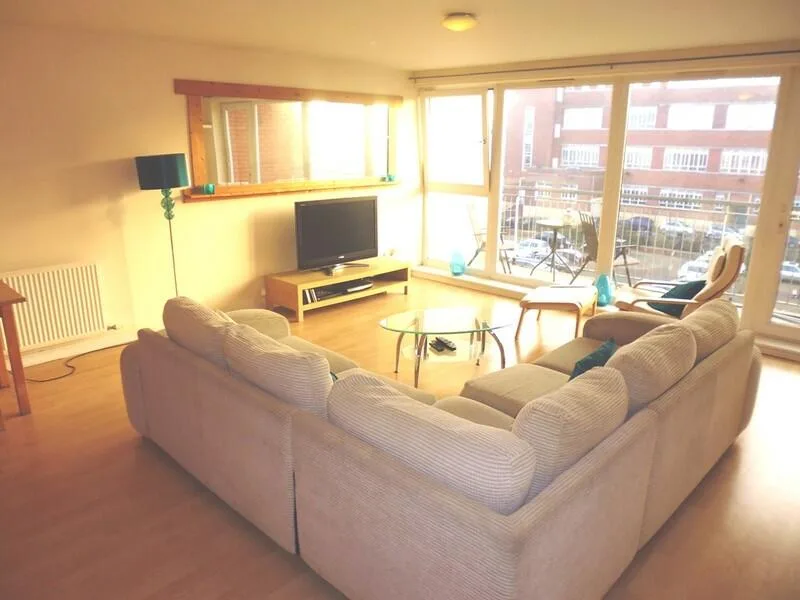 2 bedroom flat for rent
