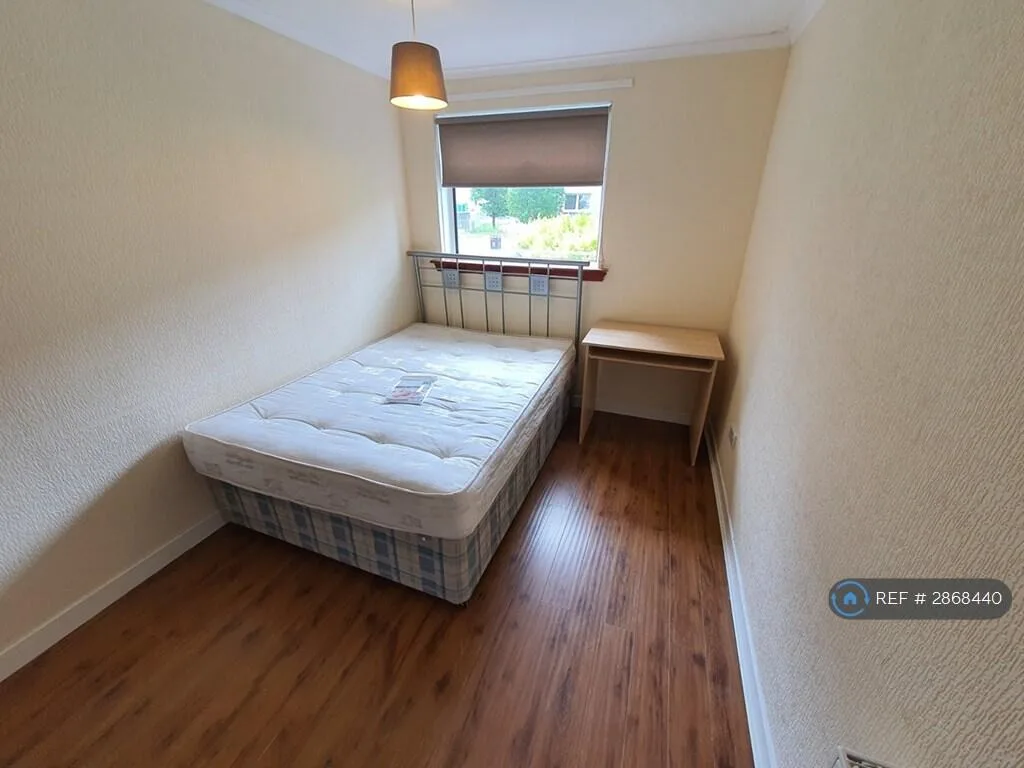 4 bedroom flat for rent