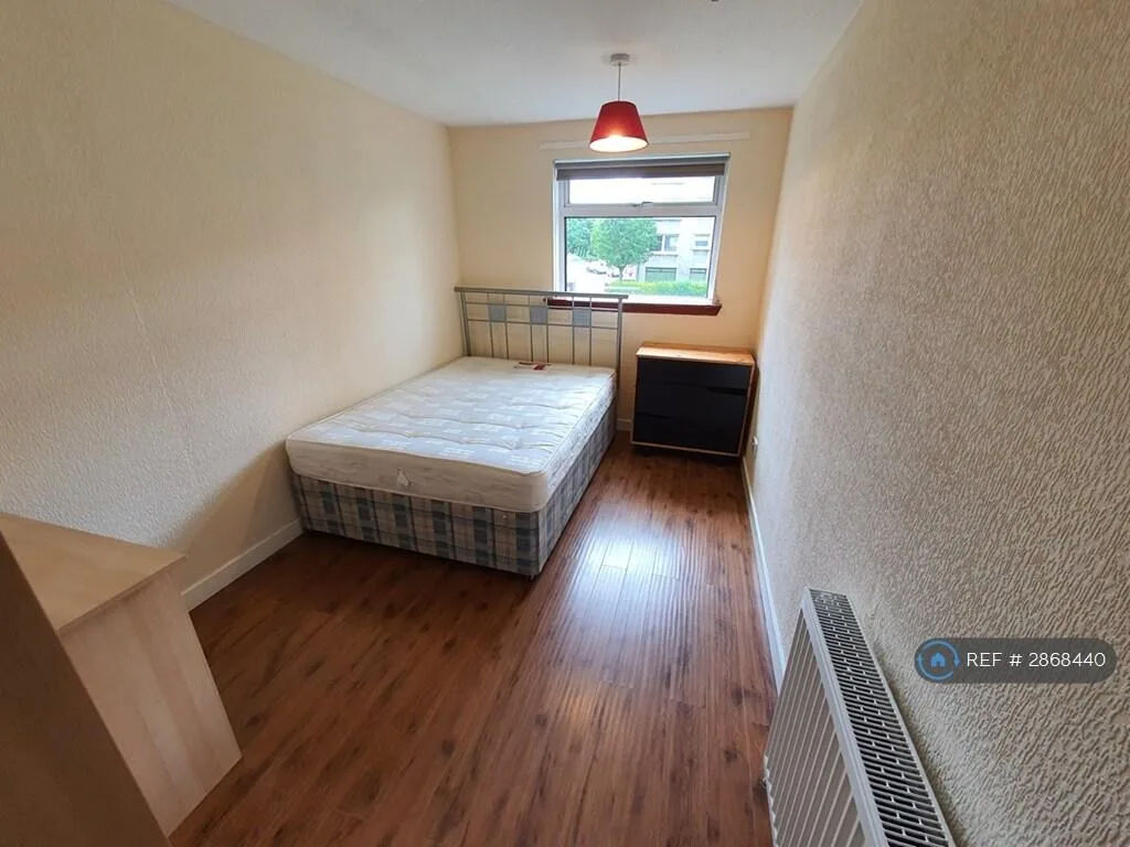 4 bedroom flat for rent