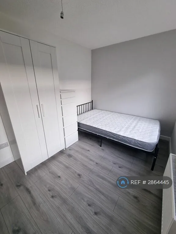 4 bedroom flat for rent