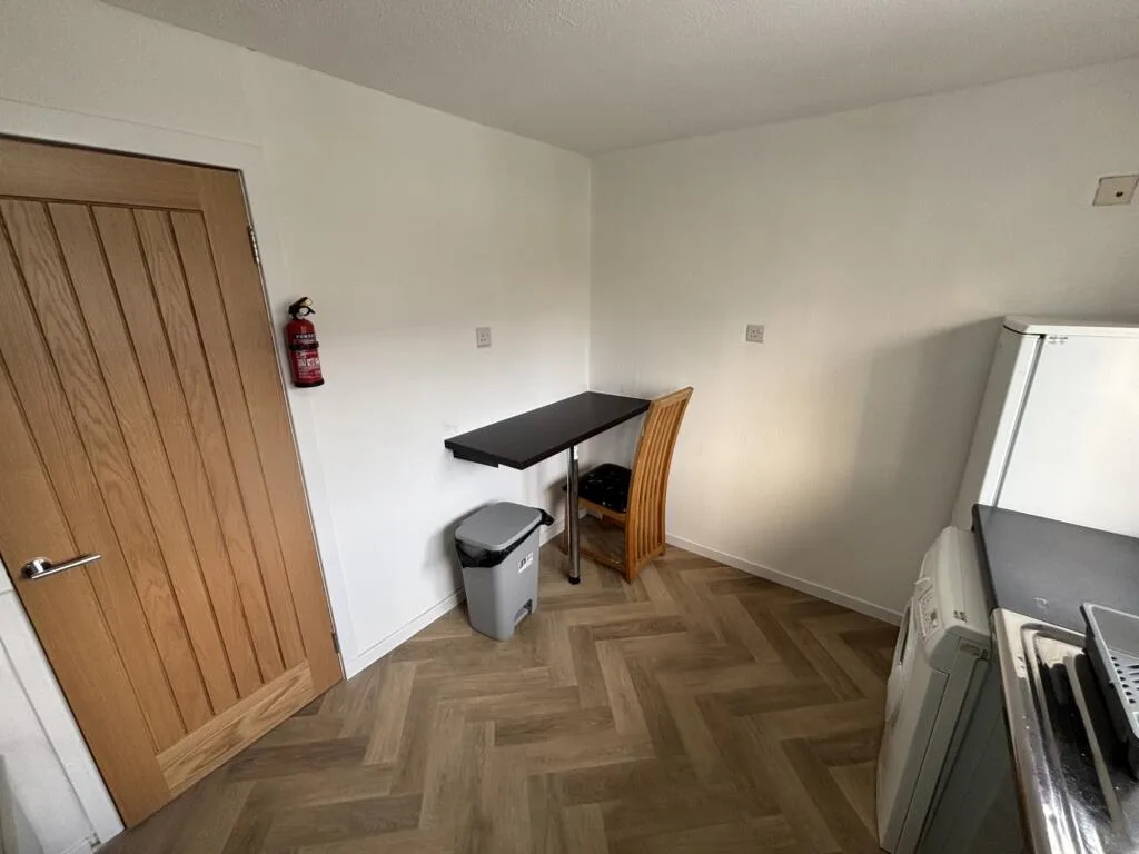4 bedroom flat for rent