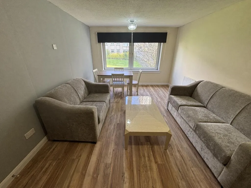 4 bedroom flat for rent