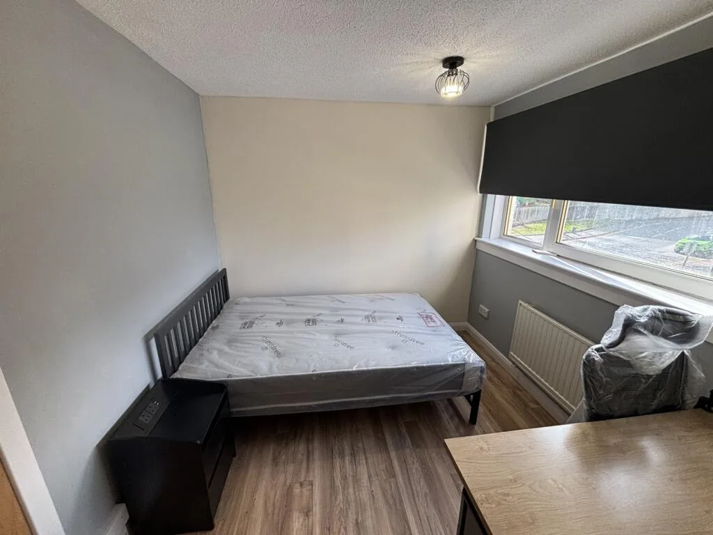 4 bedroom flat for rent