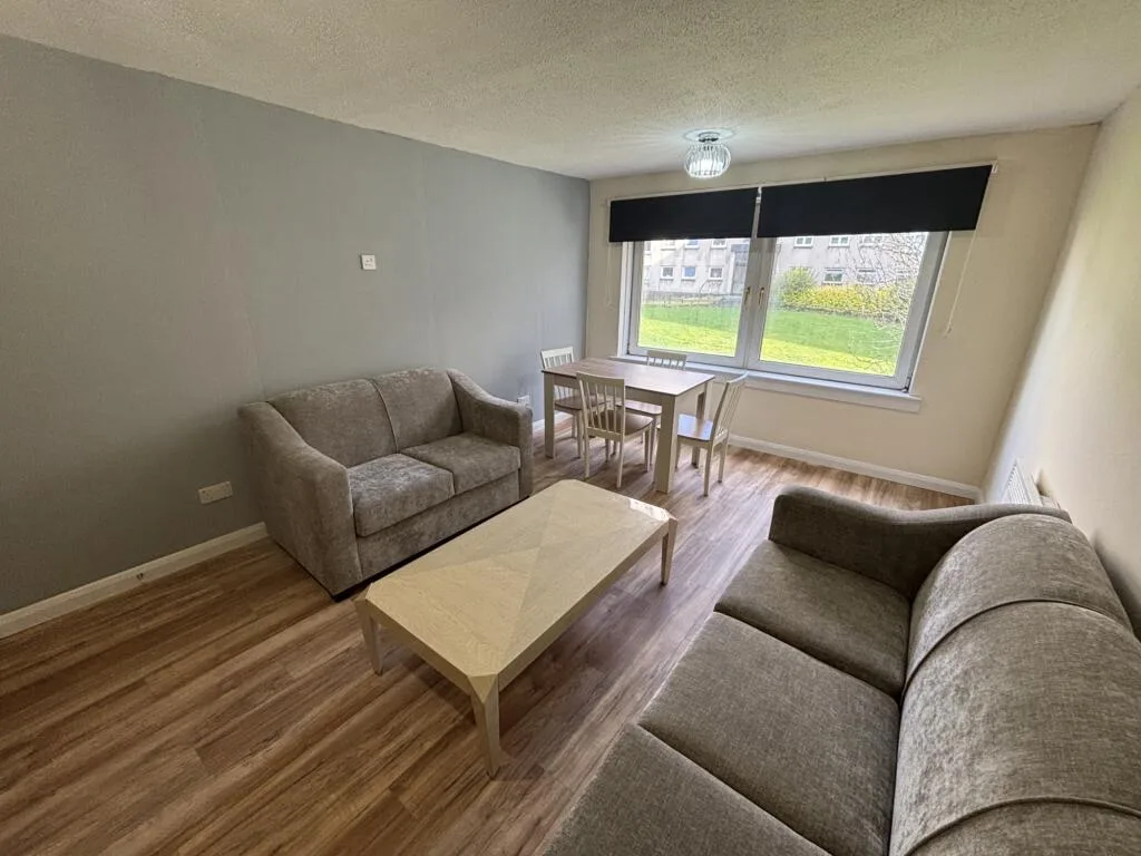 4 bedroom flat for rent