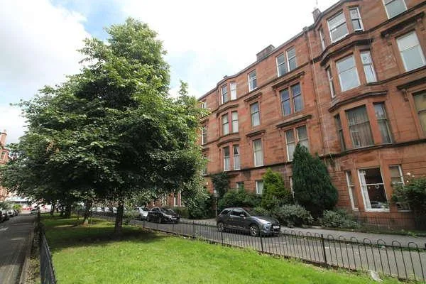 4 bedroom house of multiple occupation for rent
