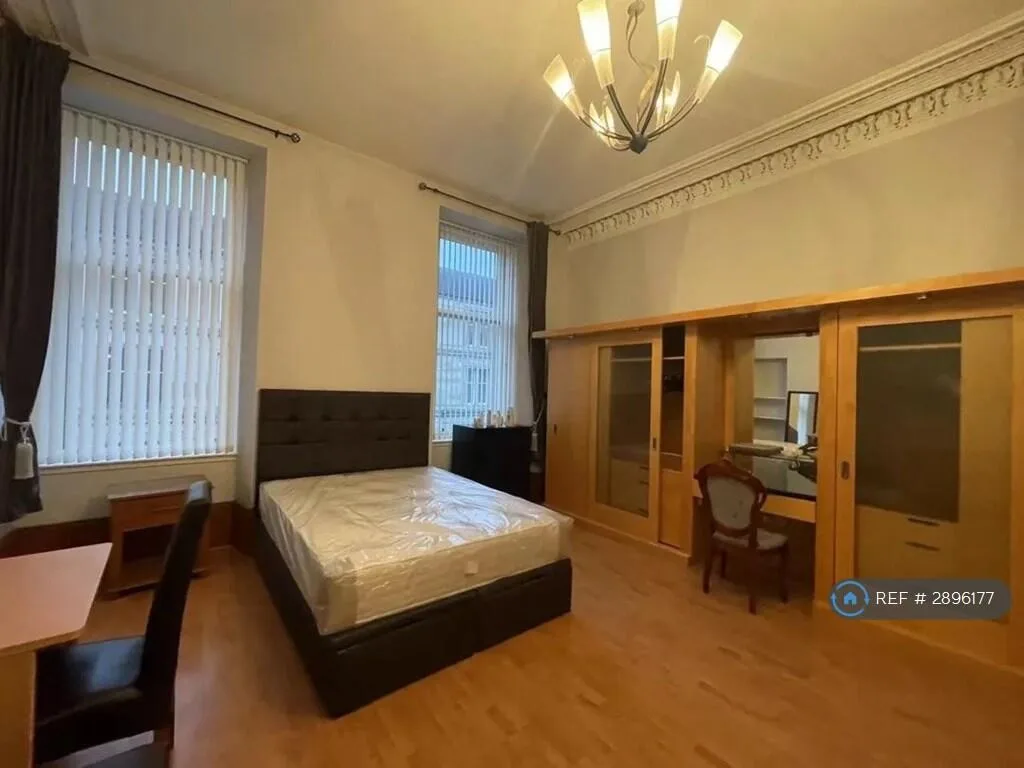 6 bedroom flat for rent