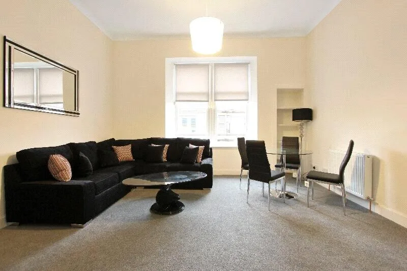 4 bedroom apartment for rent