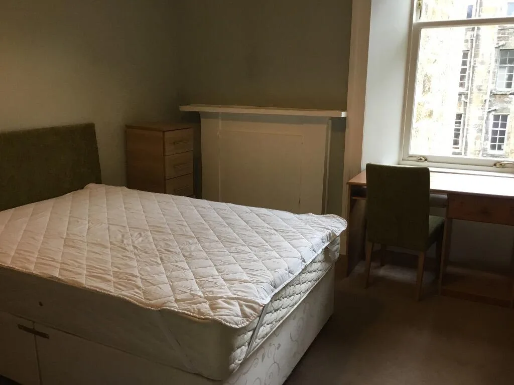 4 bedroom flat for rent