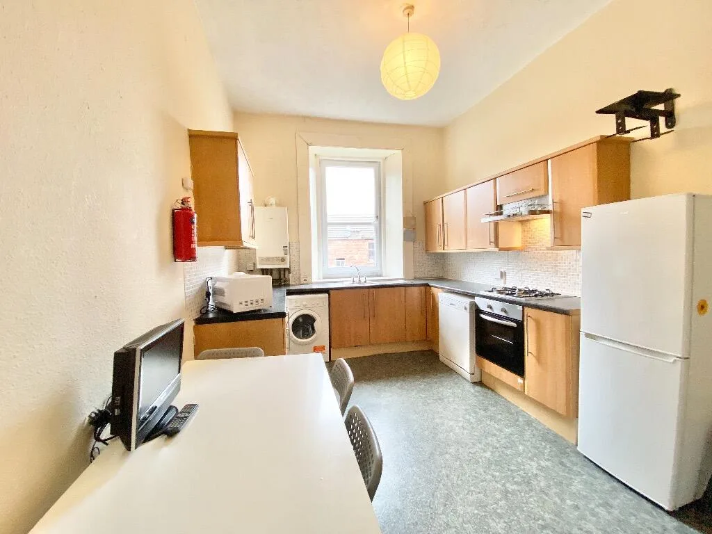 4 bedroom flat for rent
