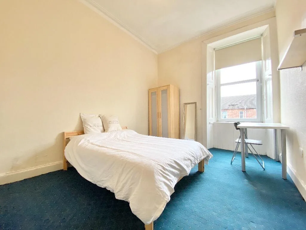 4 bedroom flat for rent