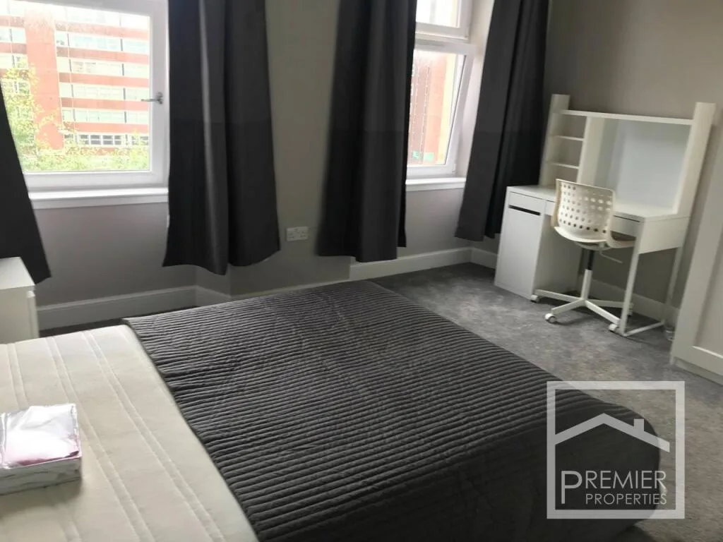 4 bedroom flat for rent