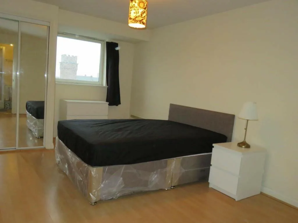 3 bedroom flat for rent