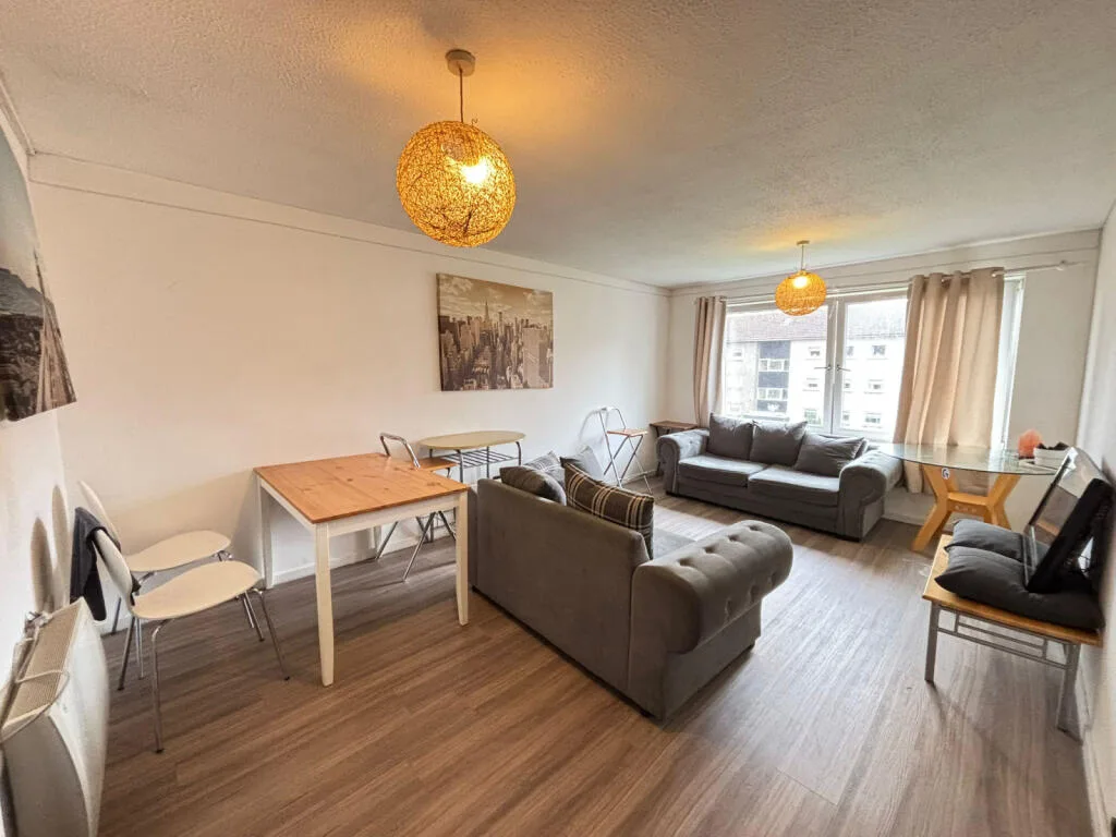 4 bedroom flat for rent